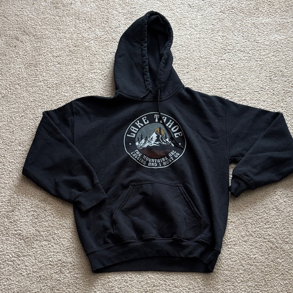 Gildan- Lake Tahoe Hoodie size medium